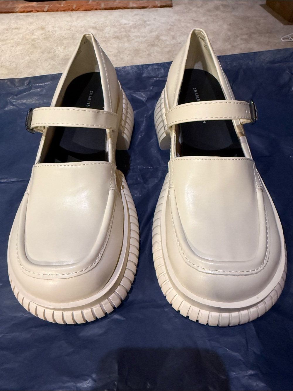 Charles & Keith Chalk Chunky Buckled Ridged Mary Jane Loafers Size 7